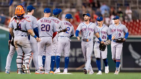 Pete Alonso hits 1 of Mets’ 5 homers to back José Quintana in 11-5 rout of Nationals